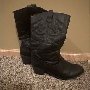 Simple Black Cowboy Boot
